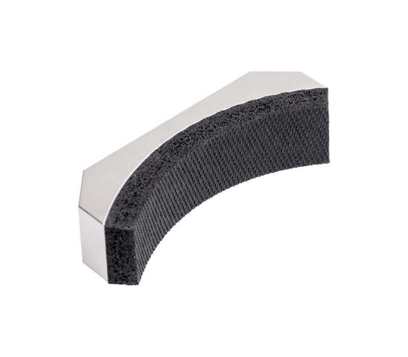 G1021 Accesorio acolchado curvado.