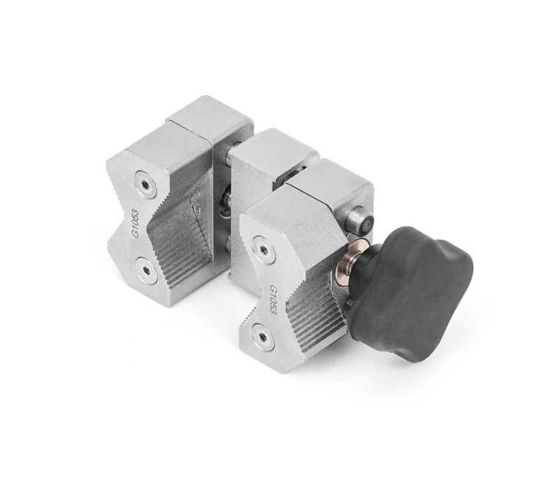 G1053 mordaza universal en v vista lateral-inferior