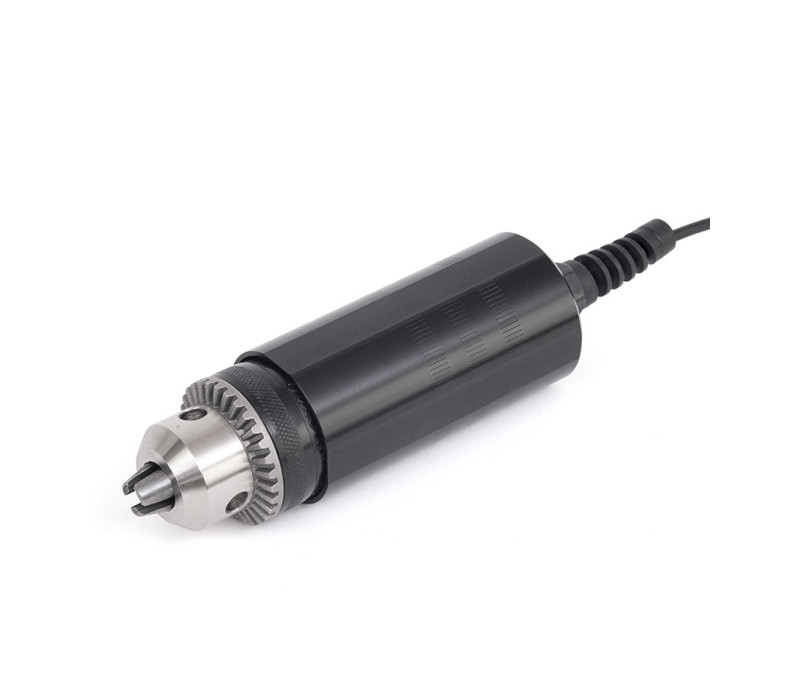 El sensor de torsión de la serie R50 es útil para una amplia gama de aplicaciones de medición de torsión. La carcasa de aluminio contiene superficies planas para el montaje en una fijación. El mandril Jacobs puede alojar una broca, una fijación o una muestra, según sea necesario.