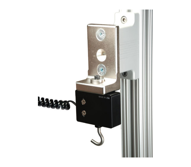 Serie R03 montada sobre un soporte AC1018 para fijarla a un banco de pruebas.