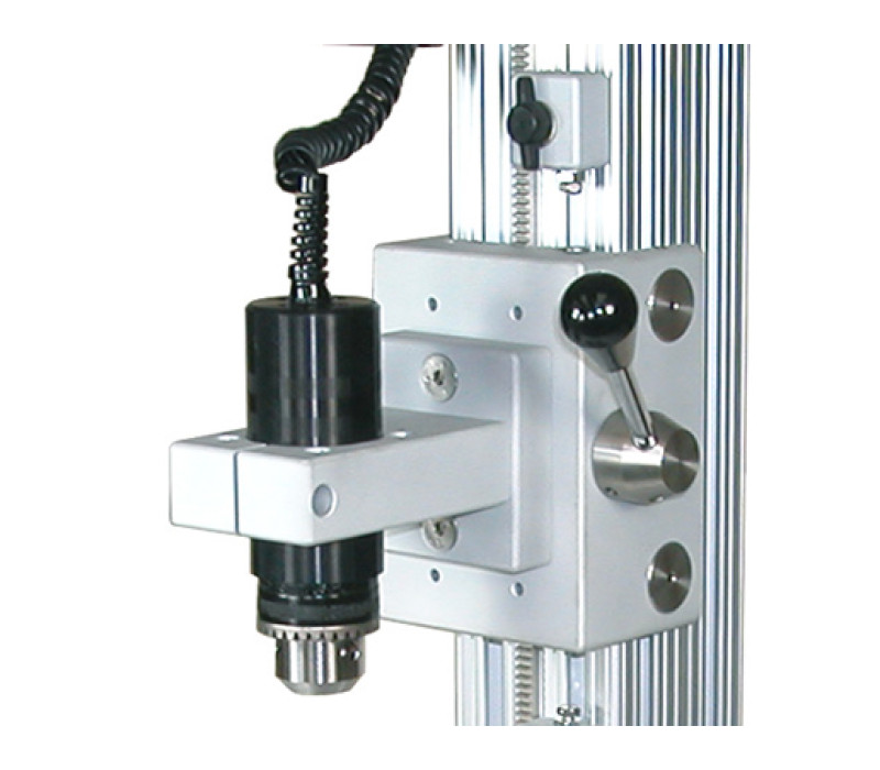 Se muestra un sensor de par de la serie R50 montado en un banco de pruebas de par motorizado modelo TSTM-DC. El sensor encaja en este soporte sin necesidad de adaptadores adicionales.