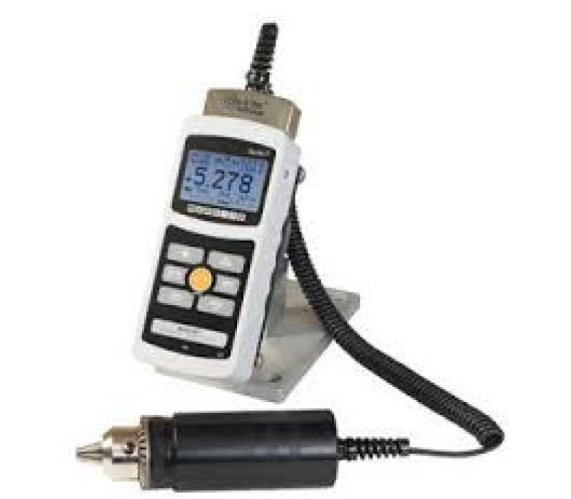 Se muestra el M7I montado en el kit de montaje de sobremesa ta en combinación con un sensor de par de la serie R50 (se vende por separado).