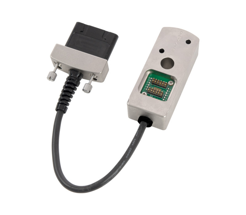 El adaptador AC1083 es necesario para utilizar los sensores de fuerza FS05 con los siguientes bancos de pruebas de fuerza: F755, F755S, F1505 y F1505S.